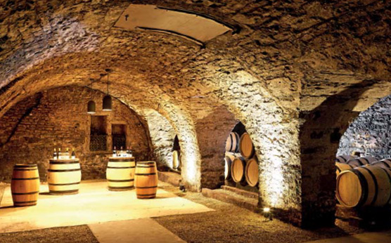 La pierre naturelle de Bourgogne, pour une belle cave à vin à d